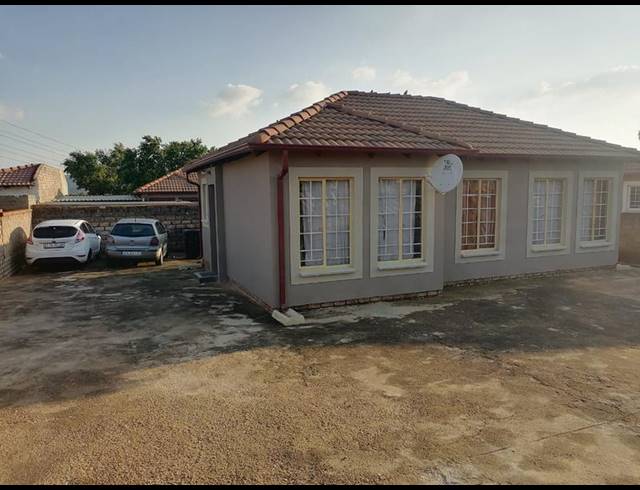 3 BEDROOM HOUSE FOR SALE IN ELANDSPOORT